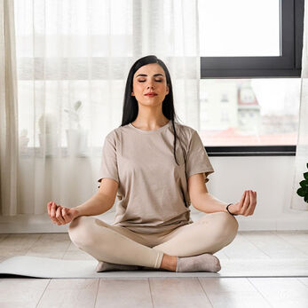 11 bài tập yoga trị mất ngủ đơn giản, dễ tập mà hiệu quả