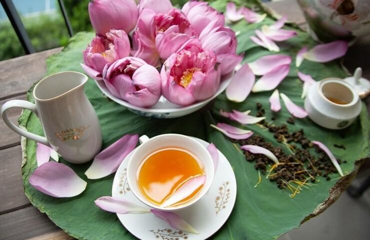 Uống trà sen có mất ngủ không? Cách sử dụng đúng ra sao?