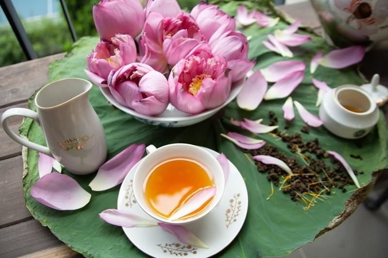 Uống trà sen có mất ngủ không? Cách sử dụng đúng ra sao?